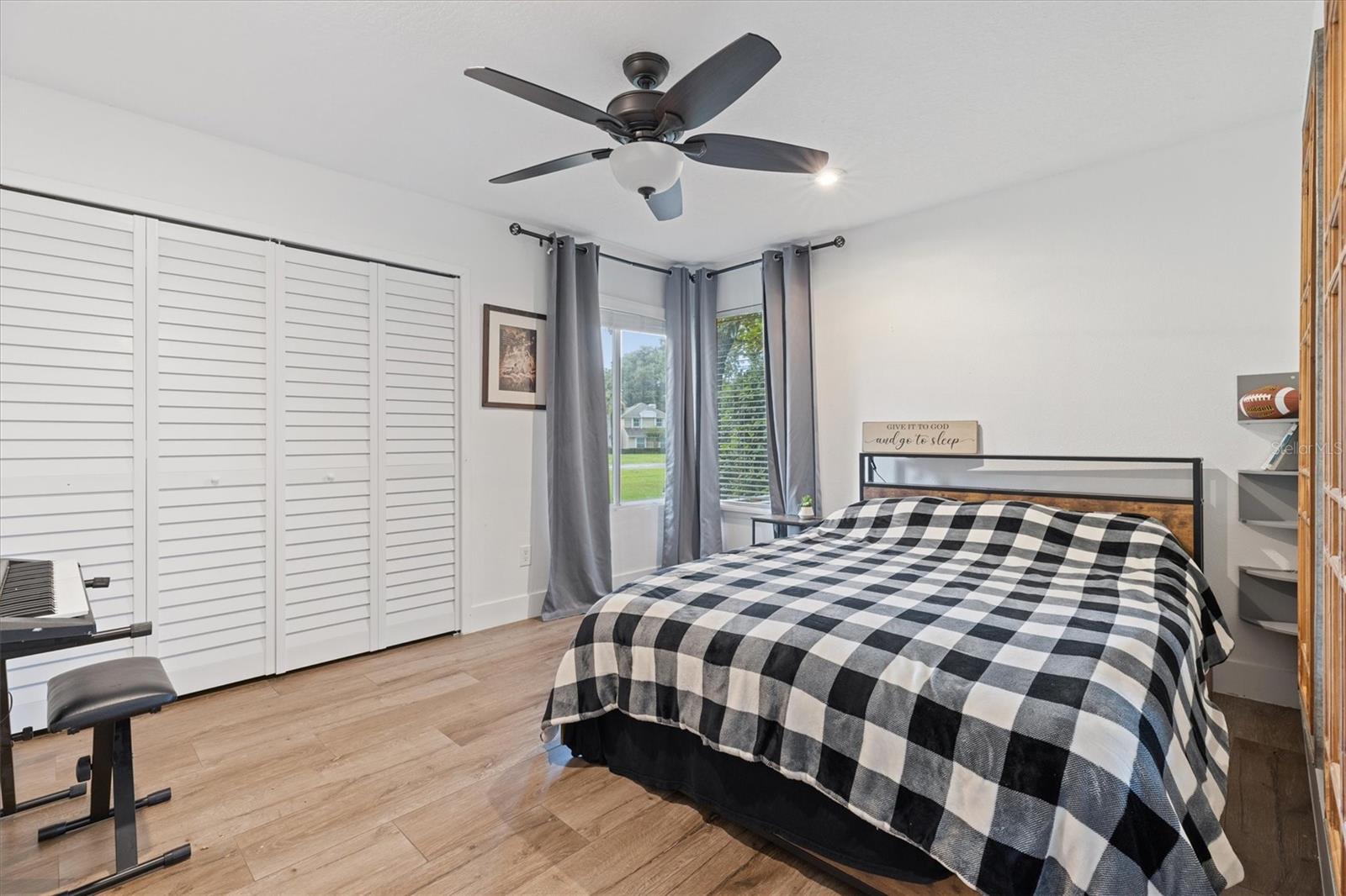 Image 32 of 50 For 1795 Markham Glen Circle