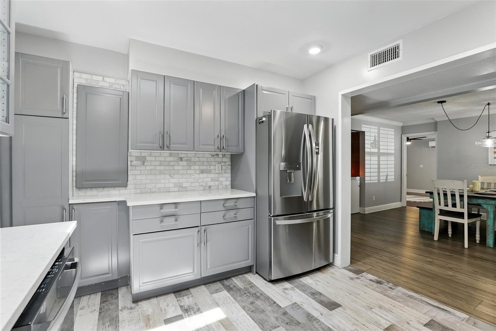 Image 18 of 33 For 509 Altaloma Avenue