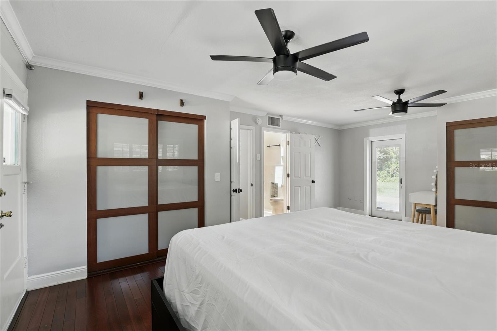 Image 20 of 33 For 509 Altaloma Avenue