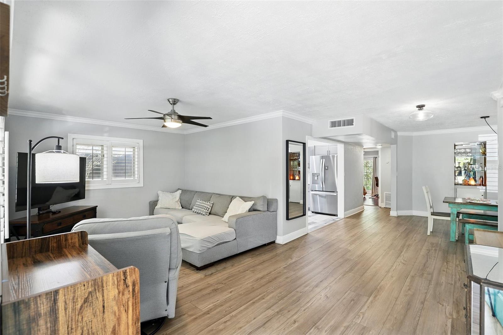 Image 7 of 33 For 509 Altaloma Avenue