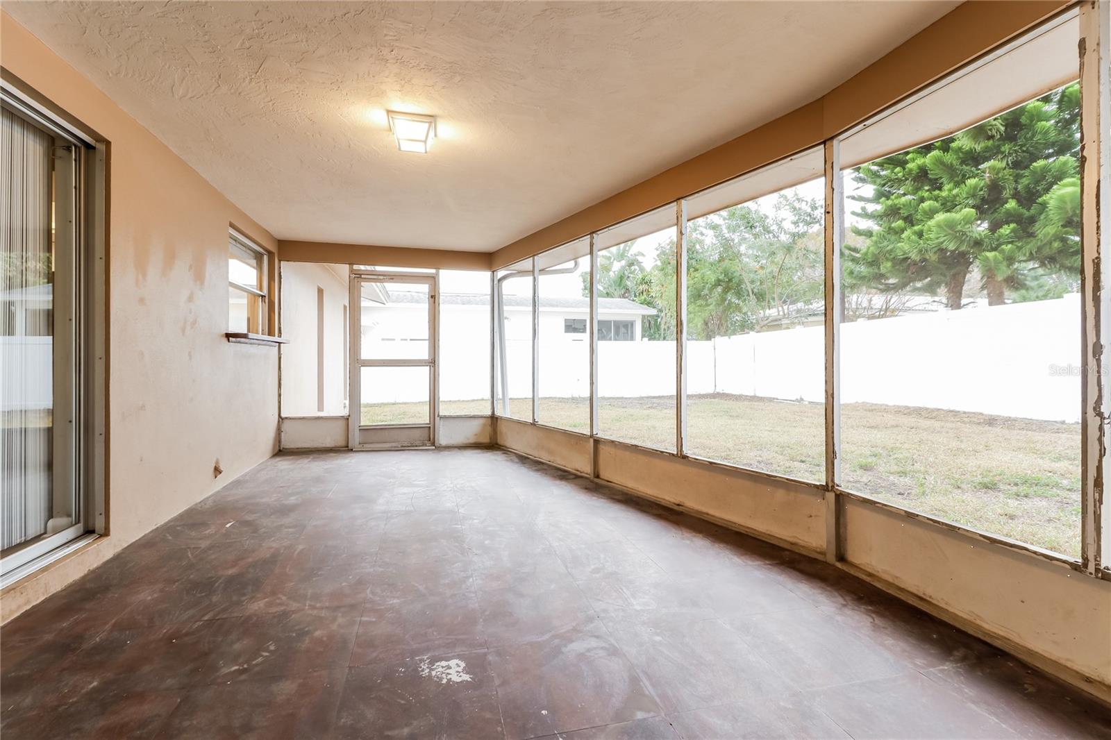 Image 8 of 16 For 1352 Ranchwood Drive