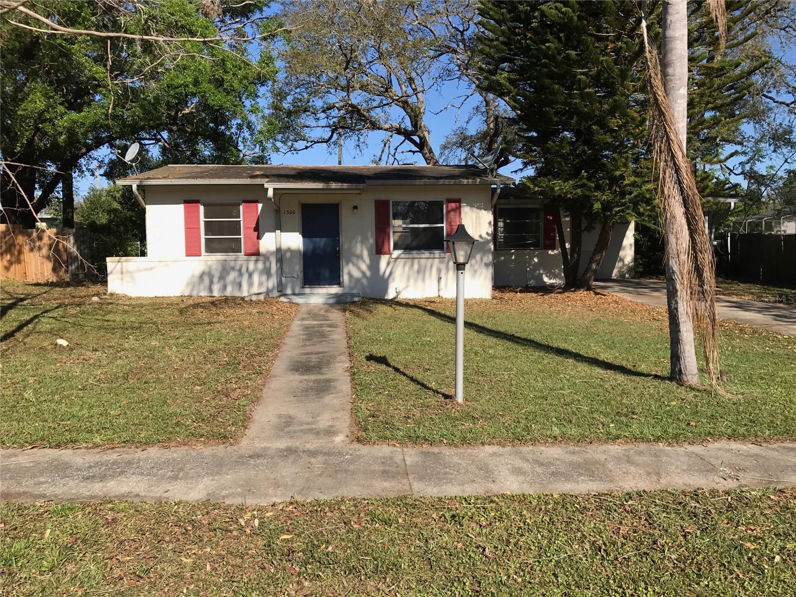 Image 2 of 11 For 1300 Fountainhead Drive
