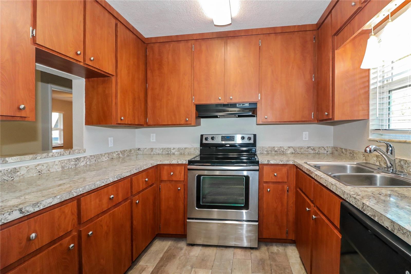 Image 5 of 16 For 4835 Toni Avenue