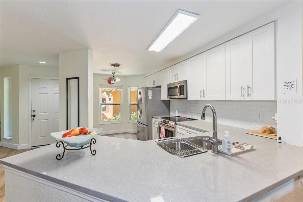 Image 6 of 31 For 7856 Sugar Bend Drive 7856