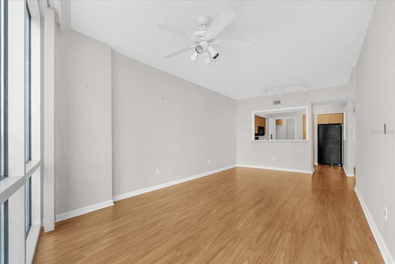 Image 13 of 31 For 322 Central Boulevard 614