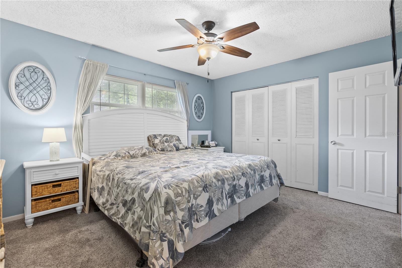 Image 4 of 21 For 141 Hill Avenue 141