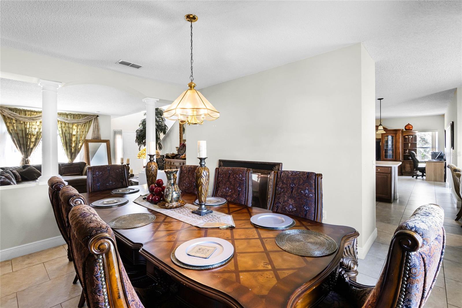 Image 10 of 41 For 1907 Lakeview Way