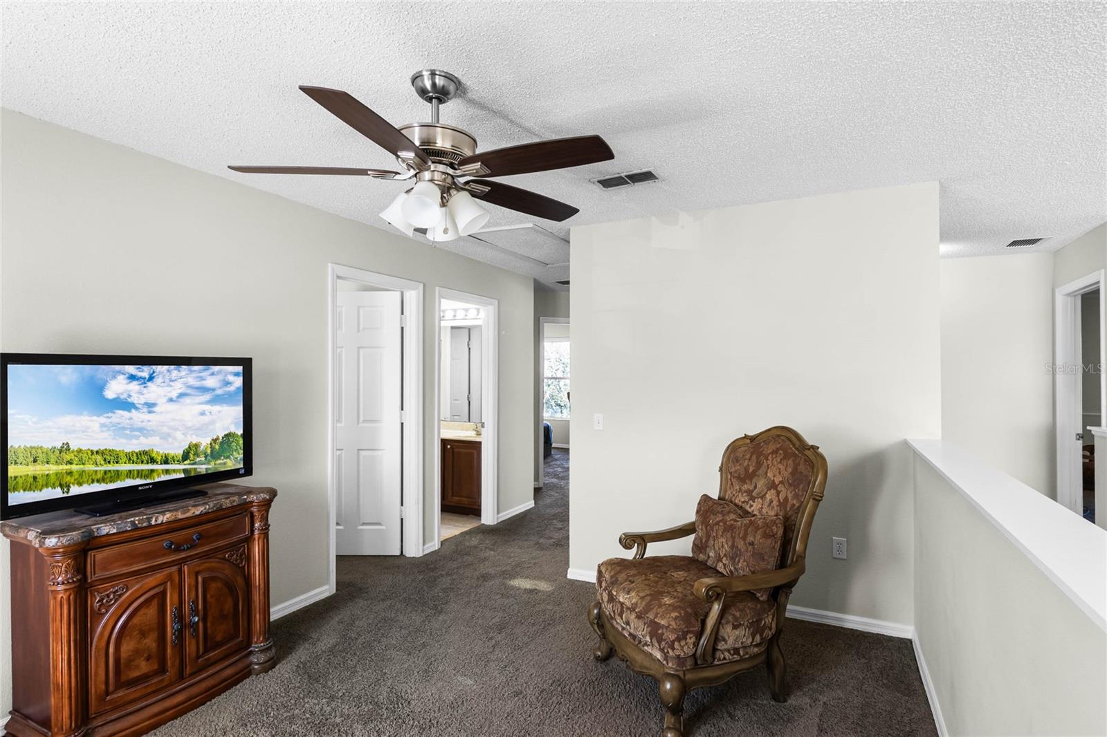 Image 22 of 41 For 1907 Lakeview Way
