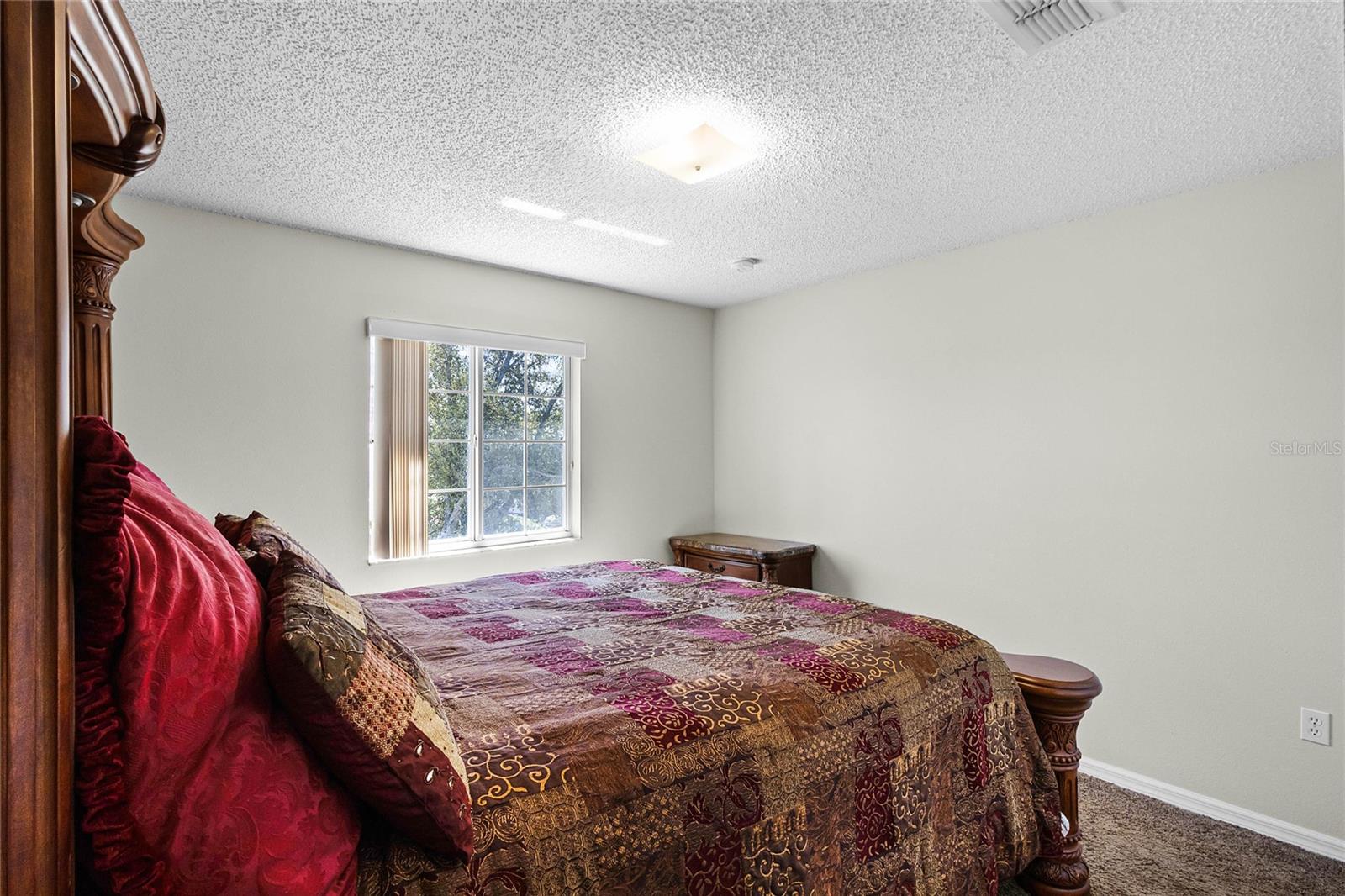 Image 23 of 41 For 1907 Lakeview Way