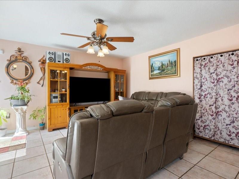 Image 13 of 34 For 961 98th Avenue