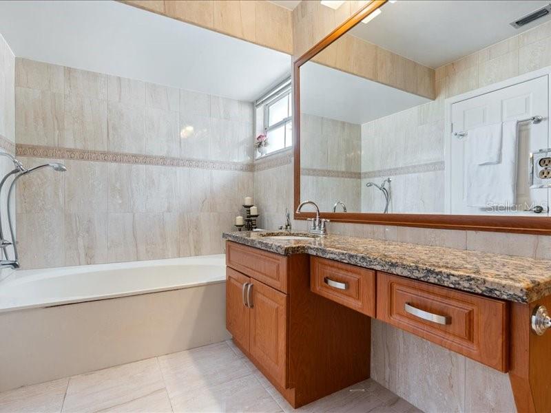 Image 20 of 34 For 961 98th Avenue