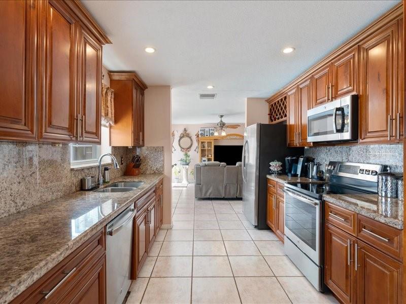 Image 7 of 34 For 961 98th Avenue