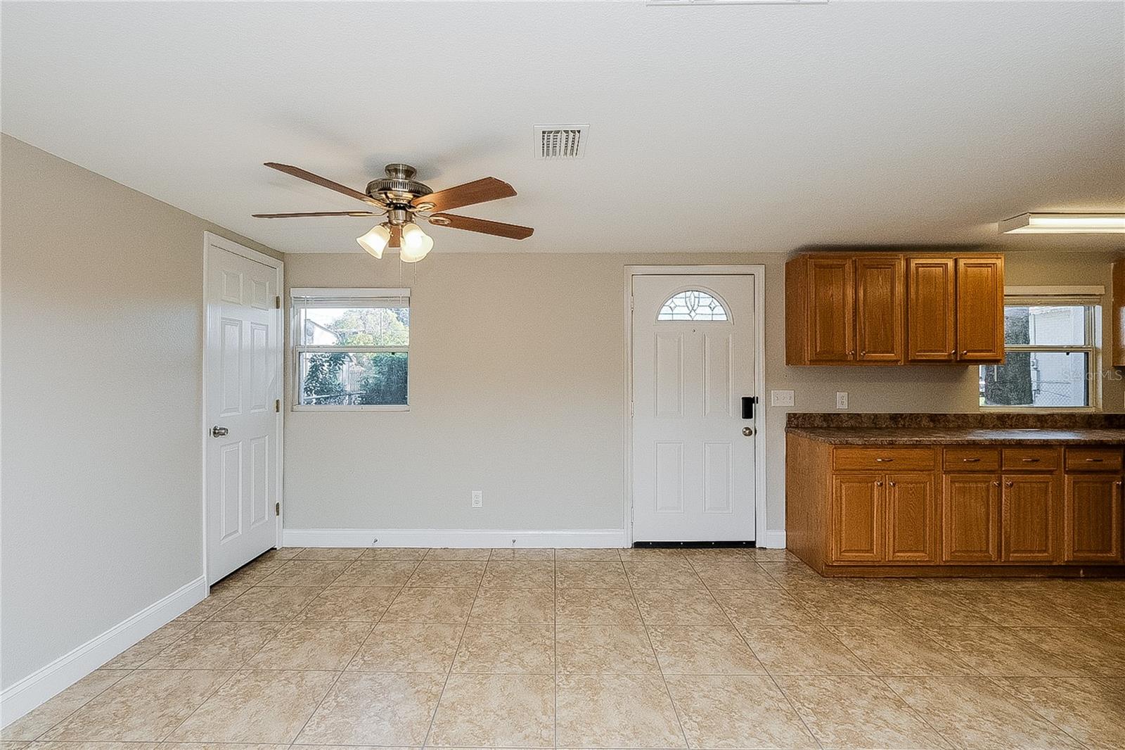 Image 2 of 17 For 1405 Lake Shipp Drive Sw