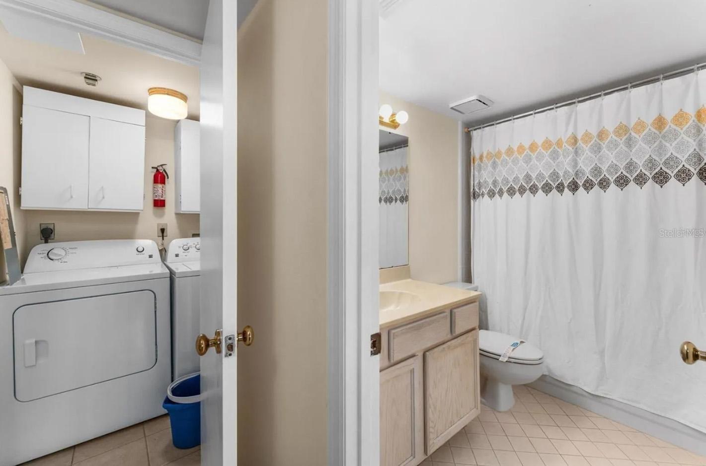 Image 6 of 30 For 1162 Carmel Circle  440