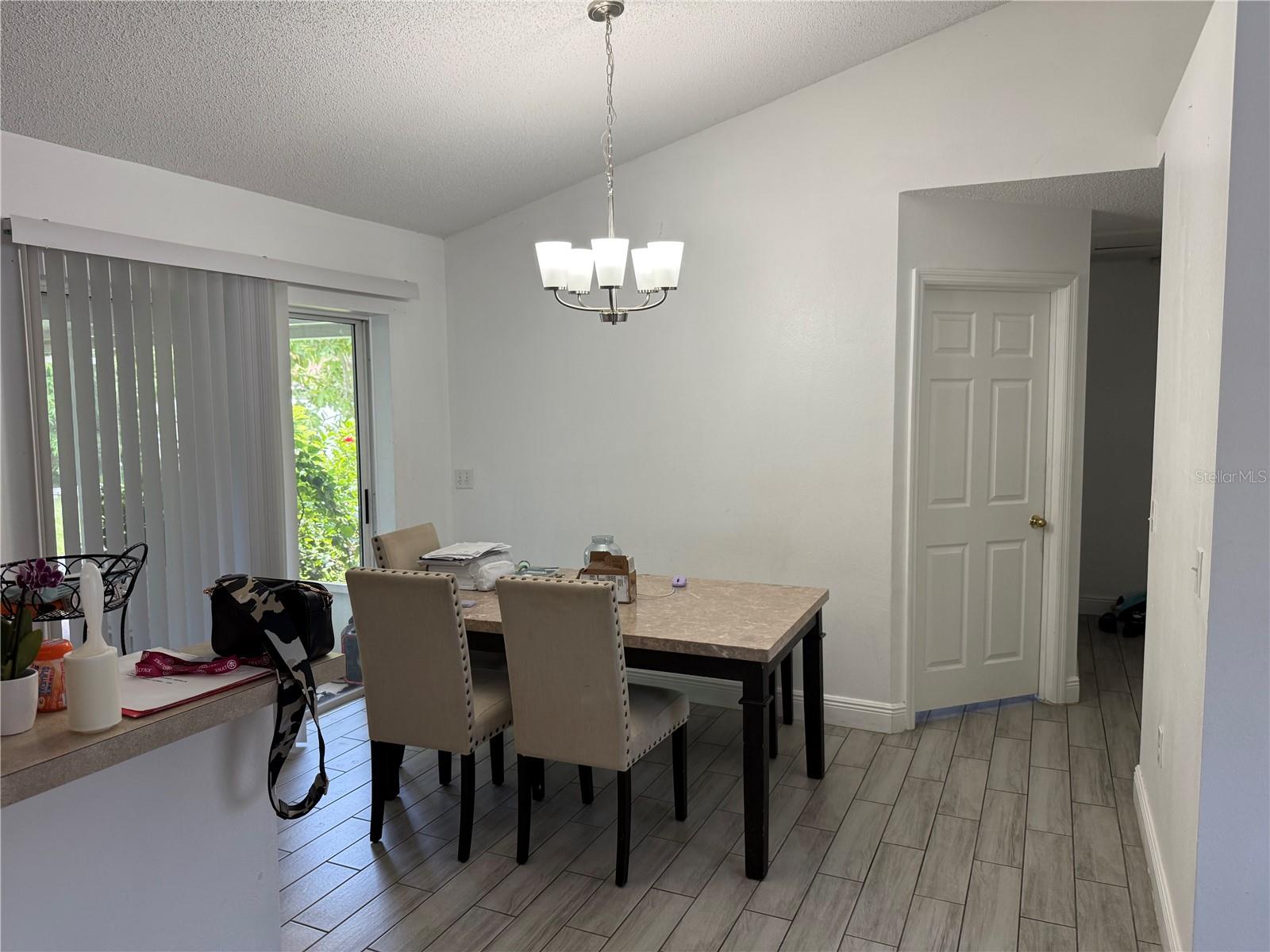 Image 7 of 20 For 5118 Laval Drive