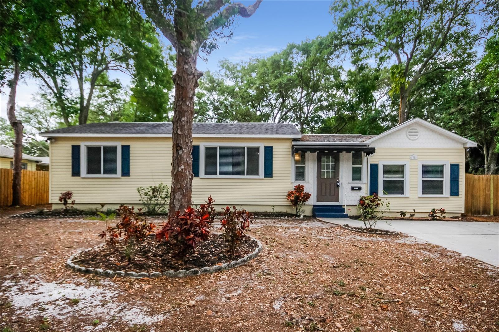 Details for 7312 6th Avenue N, ST PETERSBURG, FL 33710