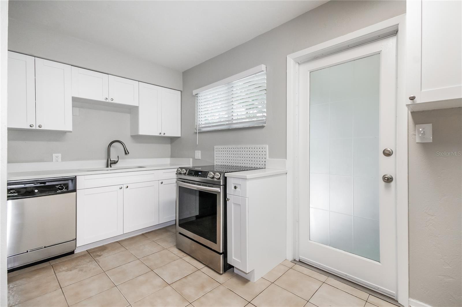 Image 5 of 16 For 7312 6th Avenue N