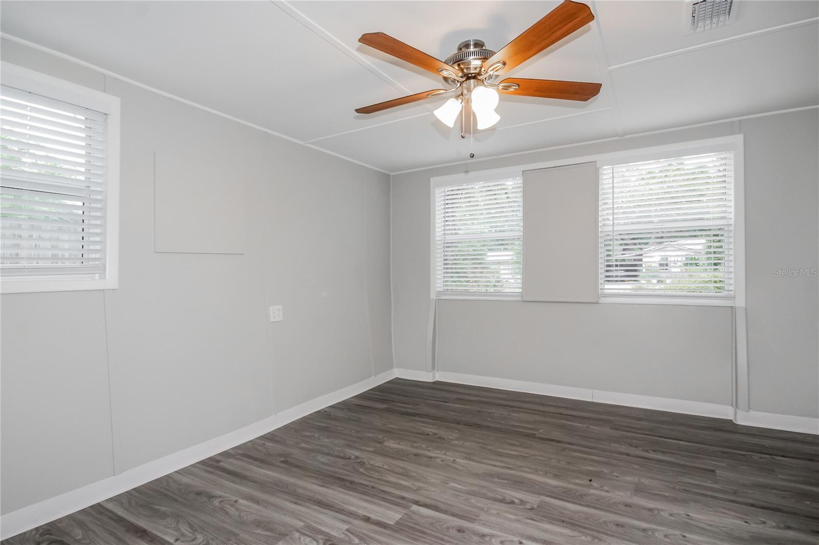 Image 8 of 16 For 7312 6th Avenue N
