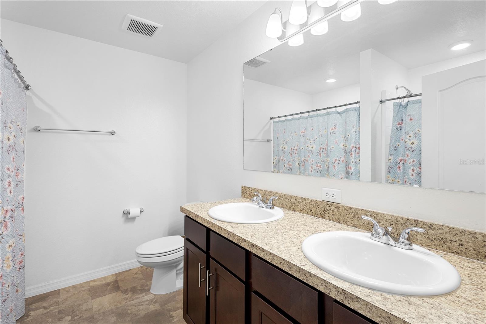Image 13 of 37 For 2254 Canyon Breeze Avenue