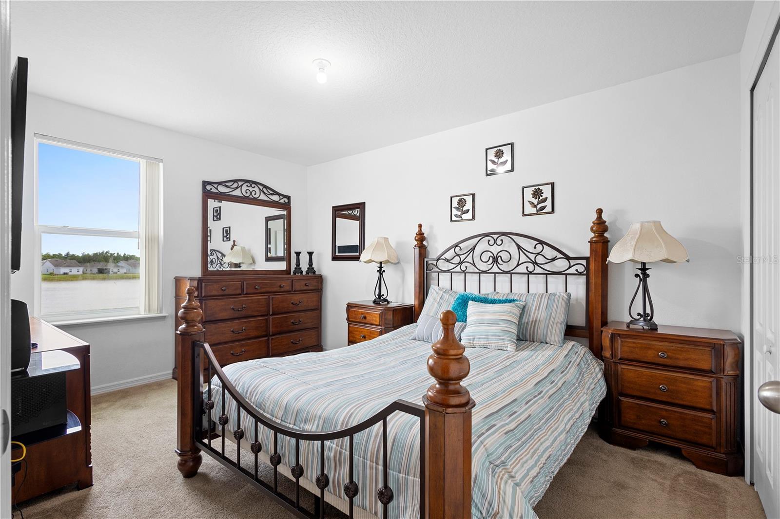 Image 15 of 37 For 2254 Canyon Breeze Avenue