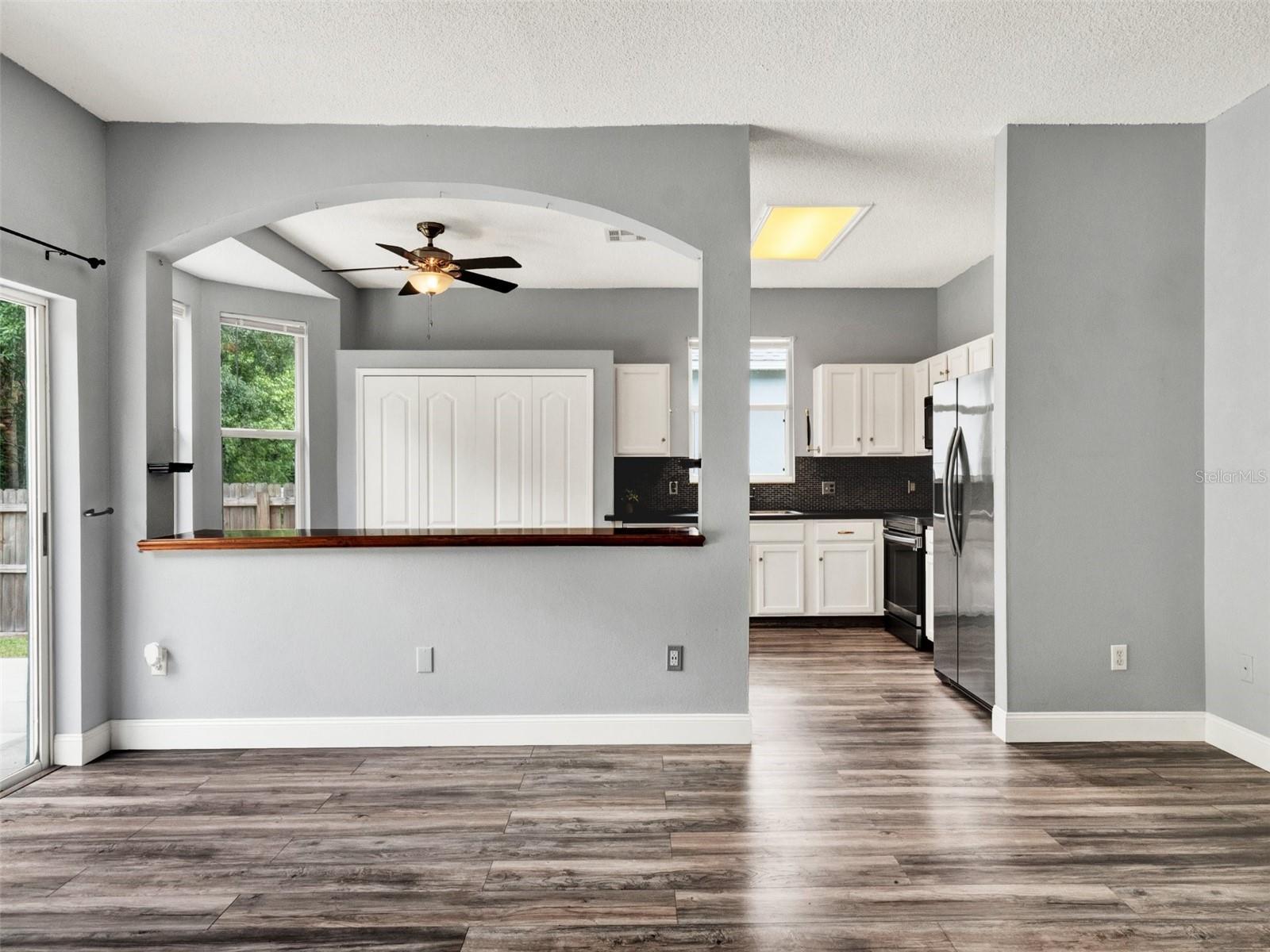 Image 11 of 31 For 1712 Riveredge Road