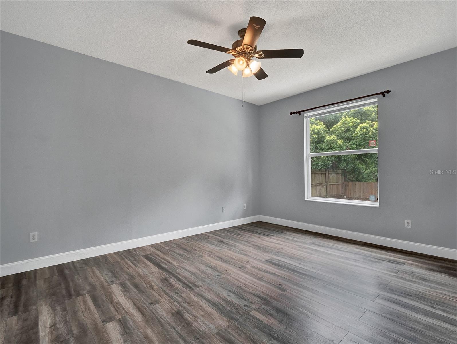 Image 17 of 31 For 1712 Riveredge Road