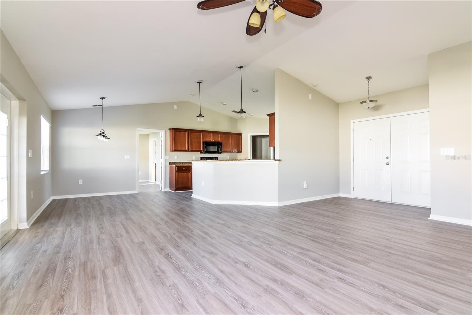 Image 3 of 16 For 2226 Bluebird Avenue