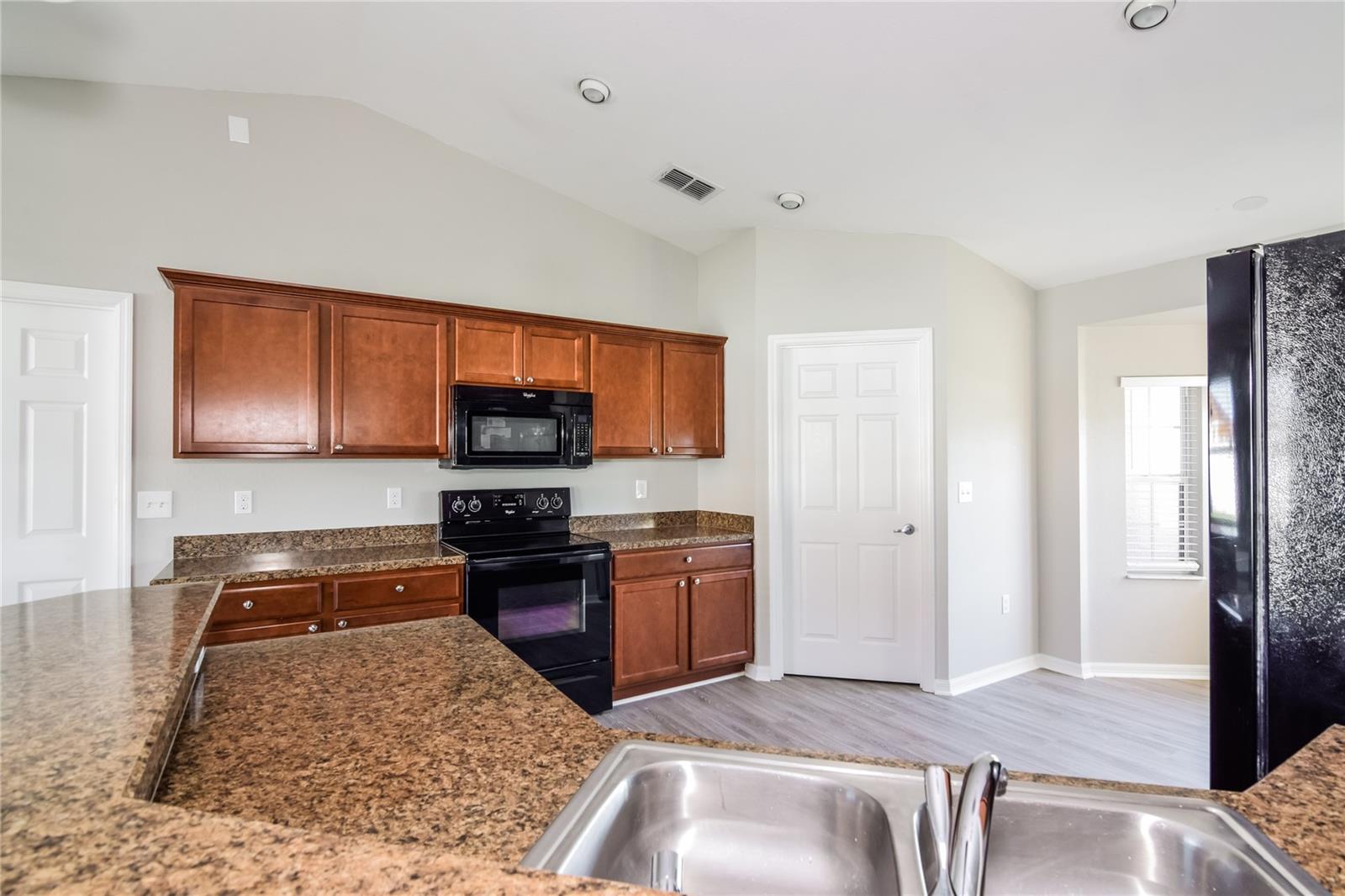 Image 6 of 16 For 2226 Bluebird Avenue