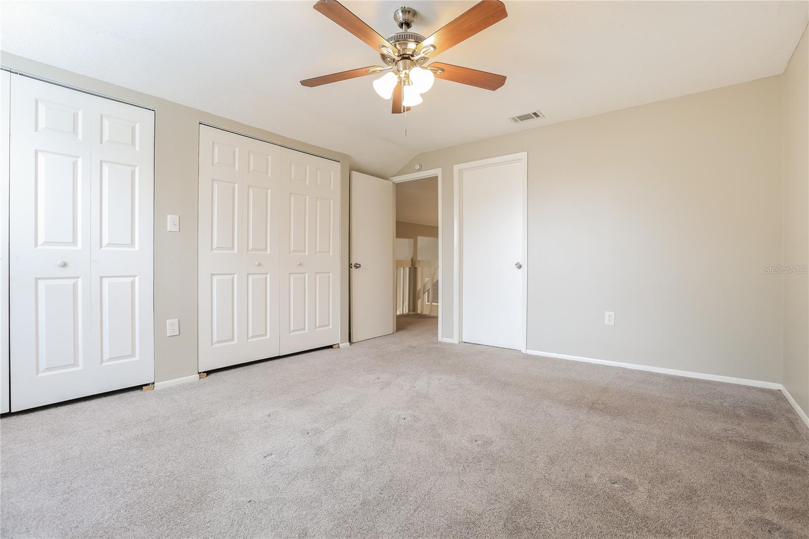 Image 8 of 17 For 5156 Birch Avenue