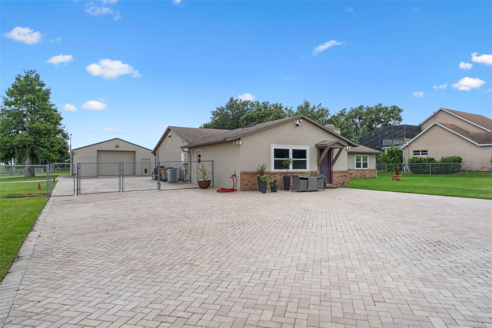 Image 82 of 87 For 2921 Lake Tohopekaliga Boulevard