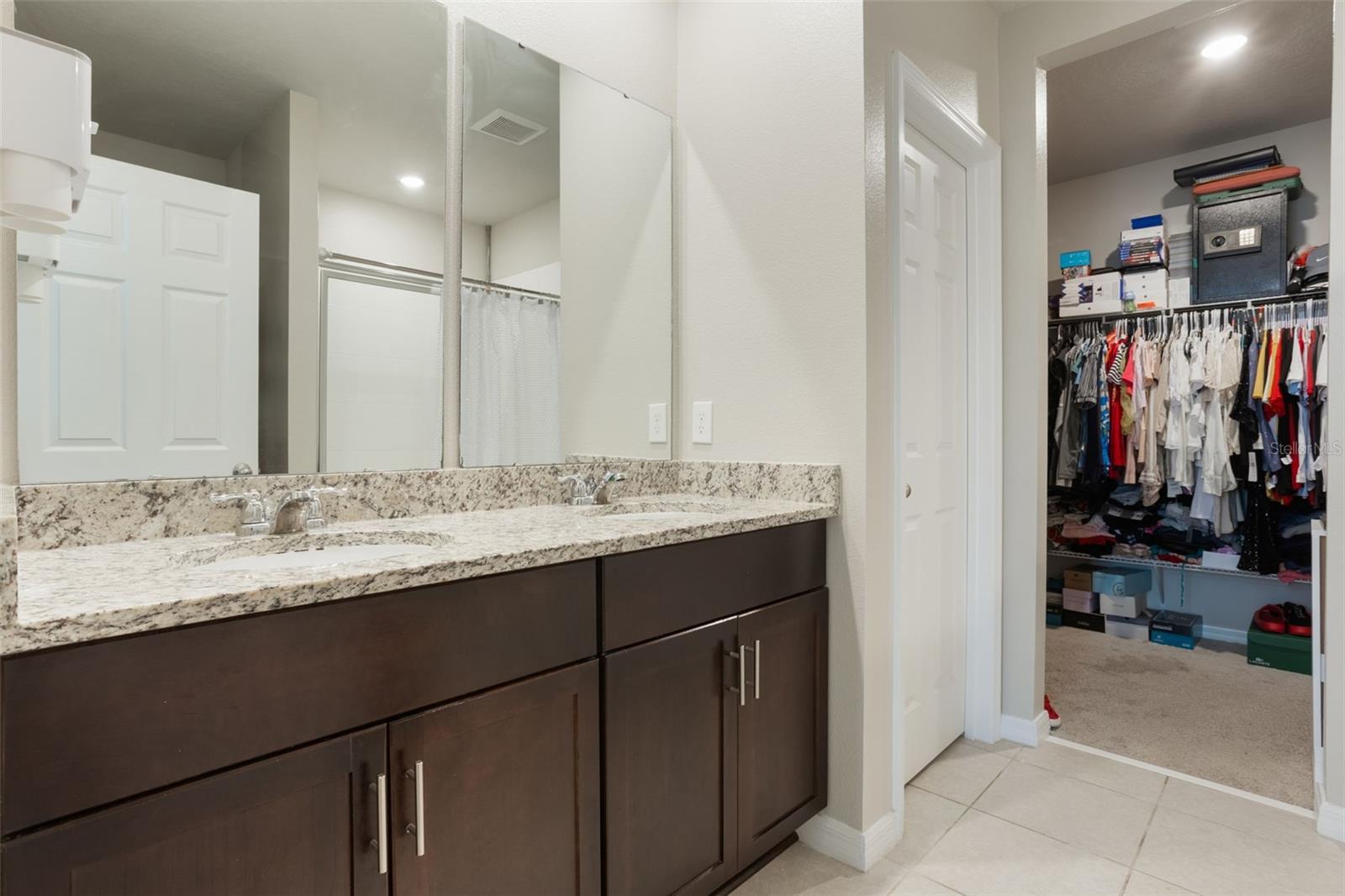 Image 17 of 26 For 840 Teton Street