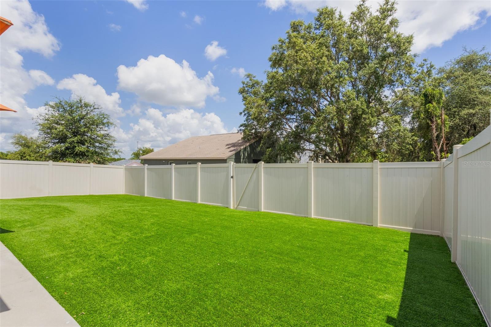 Image 5 of 26 For 840 Teton Street