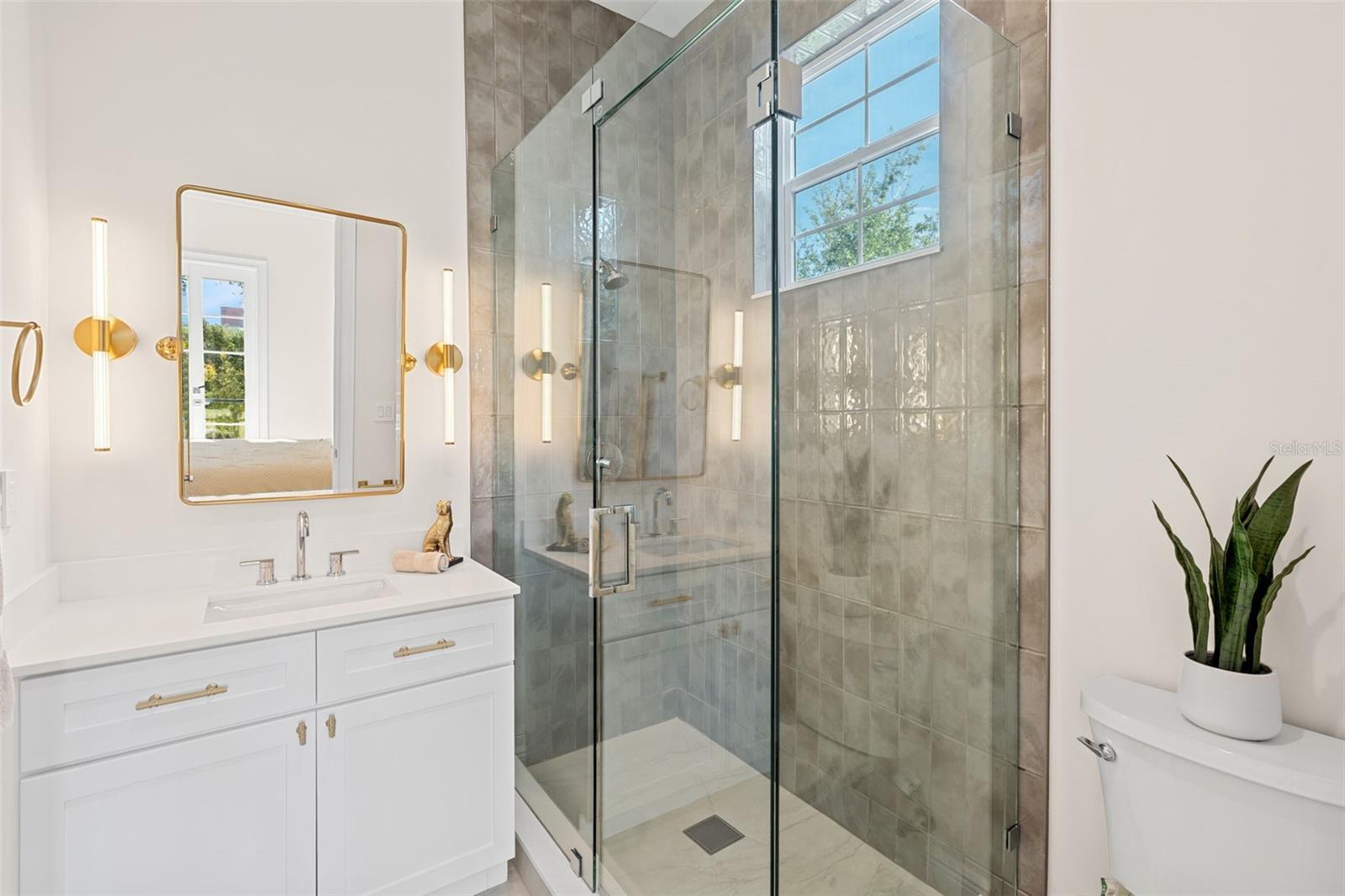 Image 41 of 53 For 1473 Berkshire Avenue