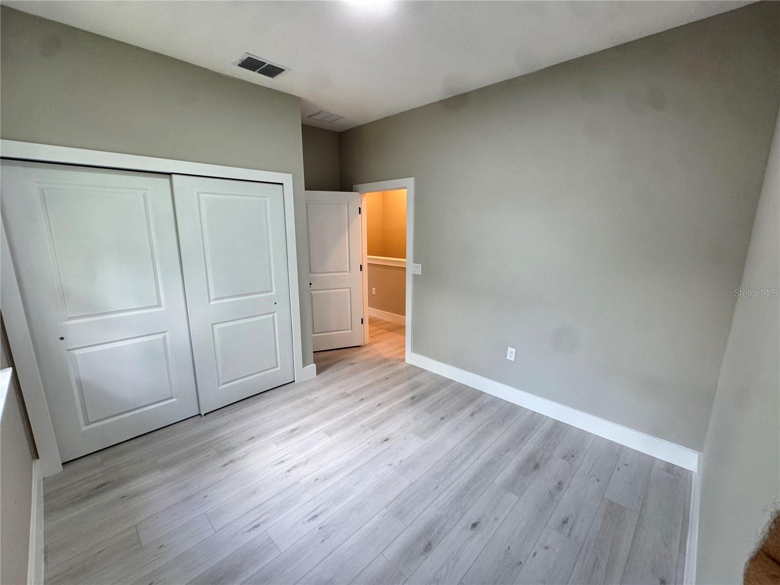 Image 19 of 29 For 1526 Hempel Avenue