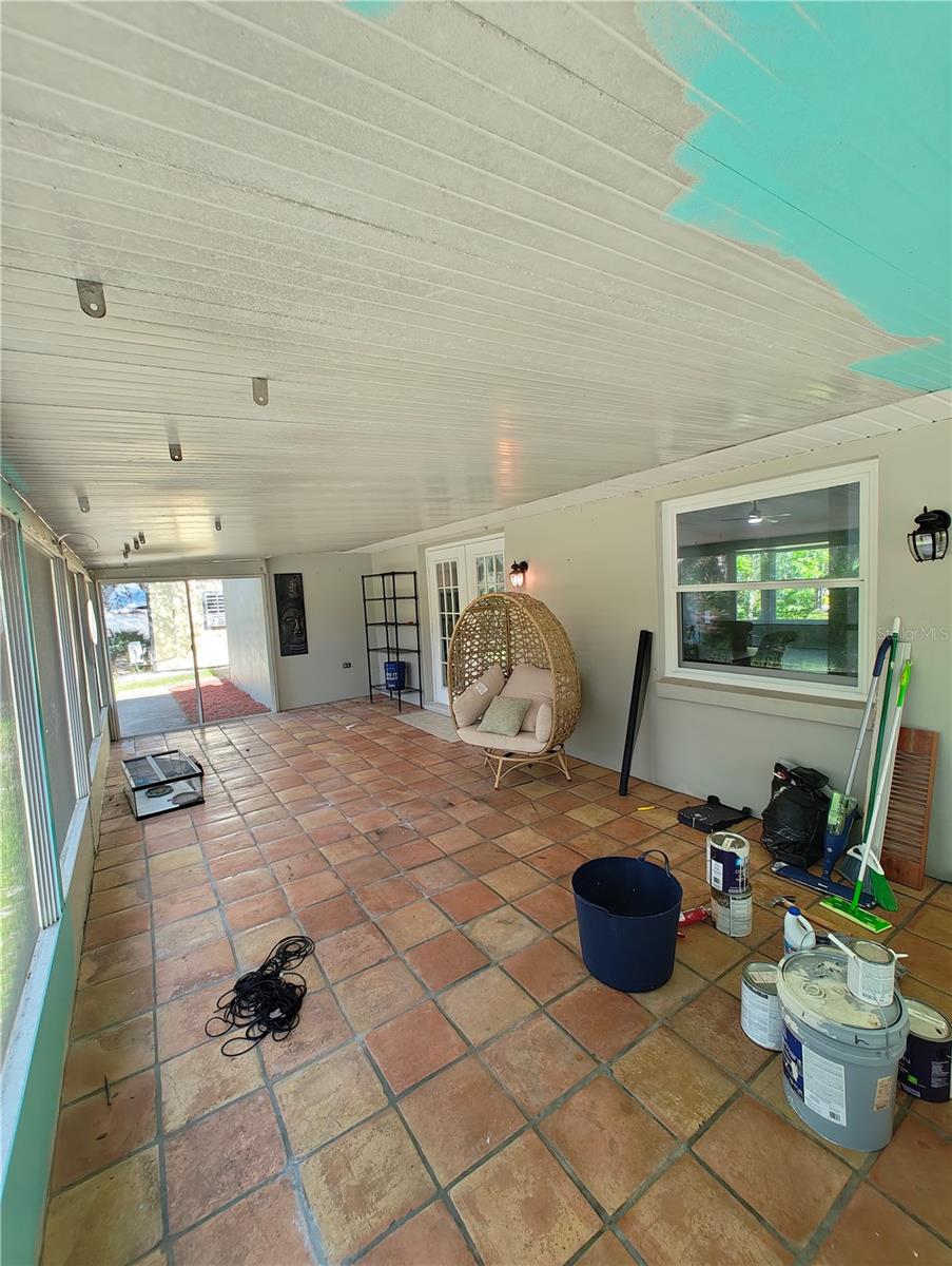 Image 33 of 39 For 32645 Red Oak Drive