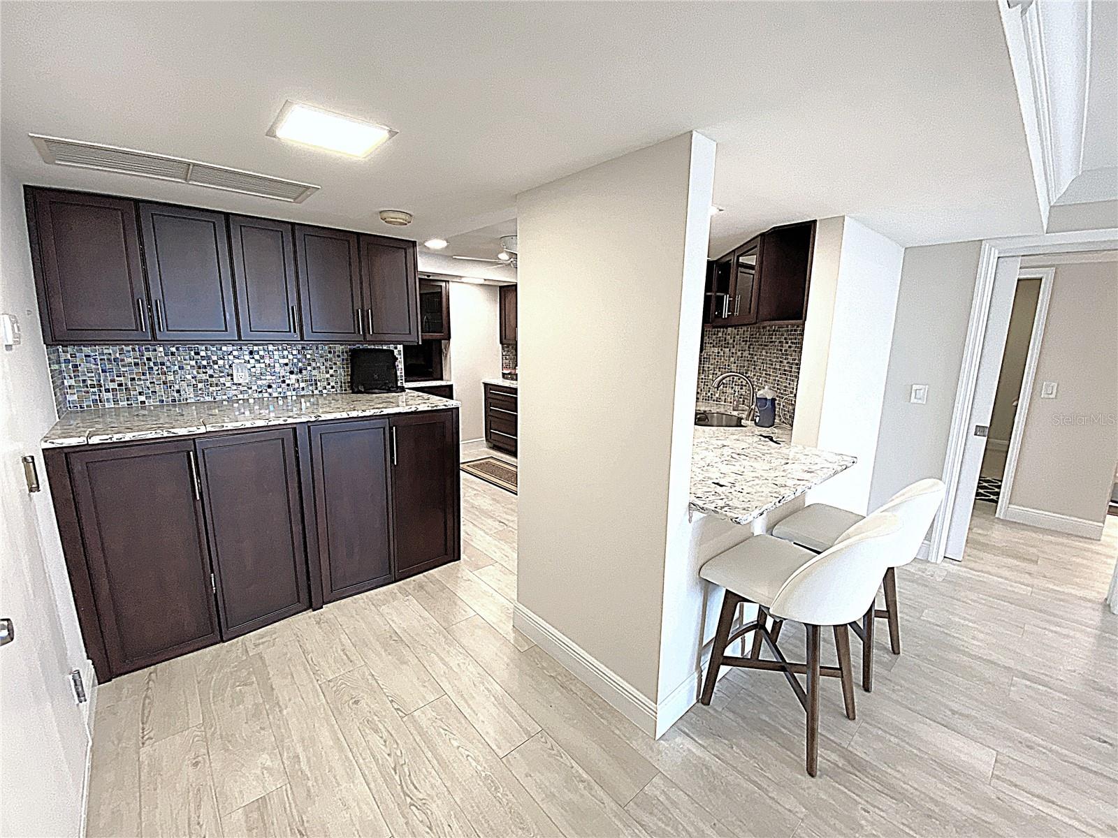 Image 10 of 58 For 2400 Presidential Way 1104