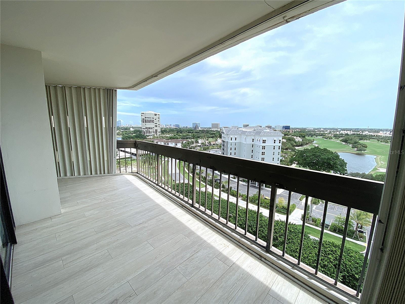 Image 34 of 58 For 2400 Presidential Way 1104