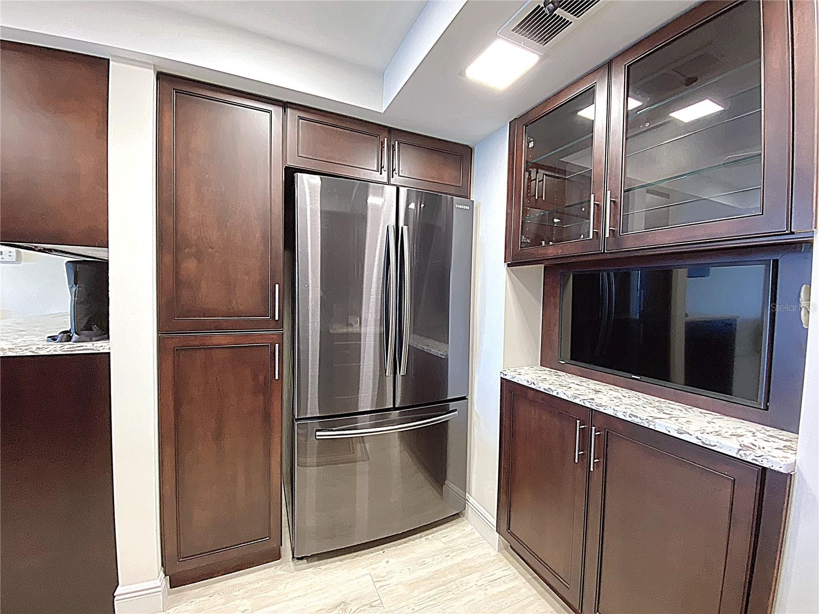 Image 8 of 58 For 2400 Presidential Way 1104
