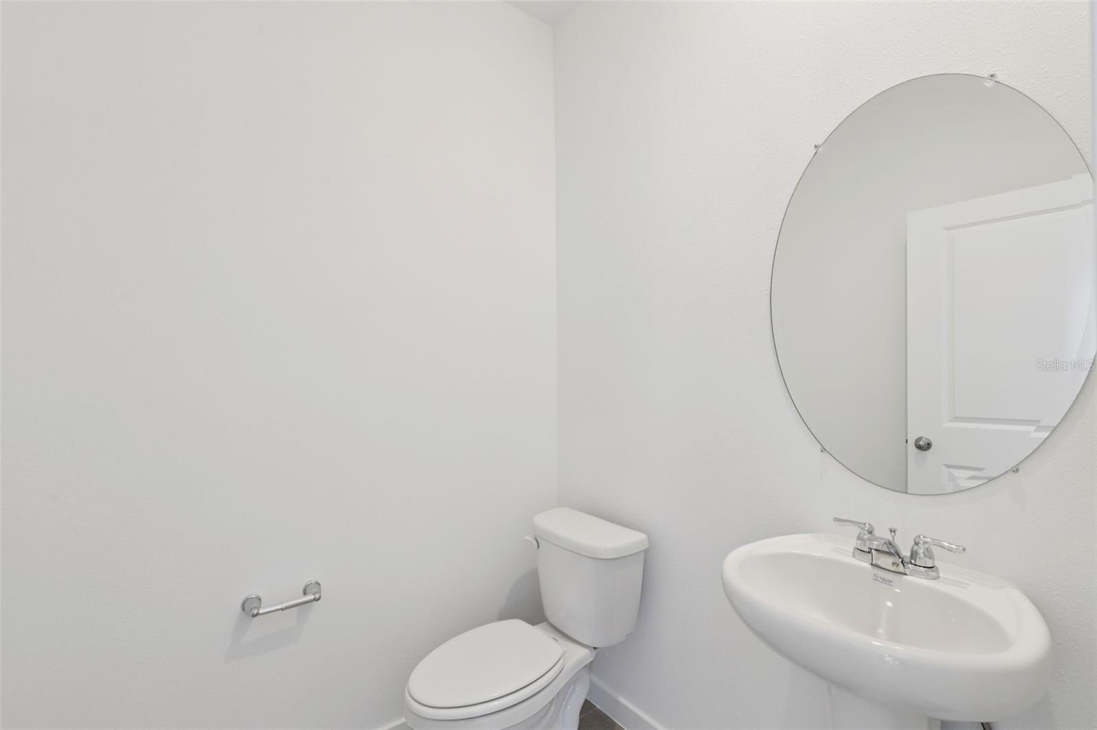 Image 29 of 40 For 33 Derbyshire Drive