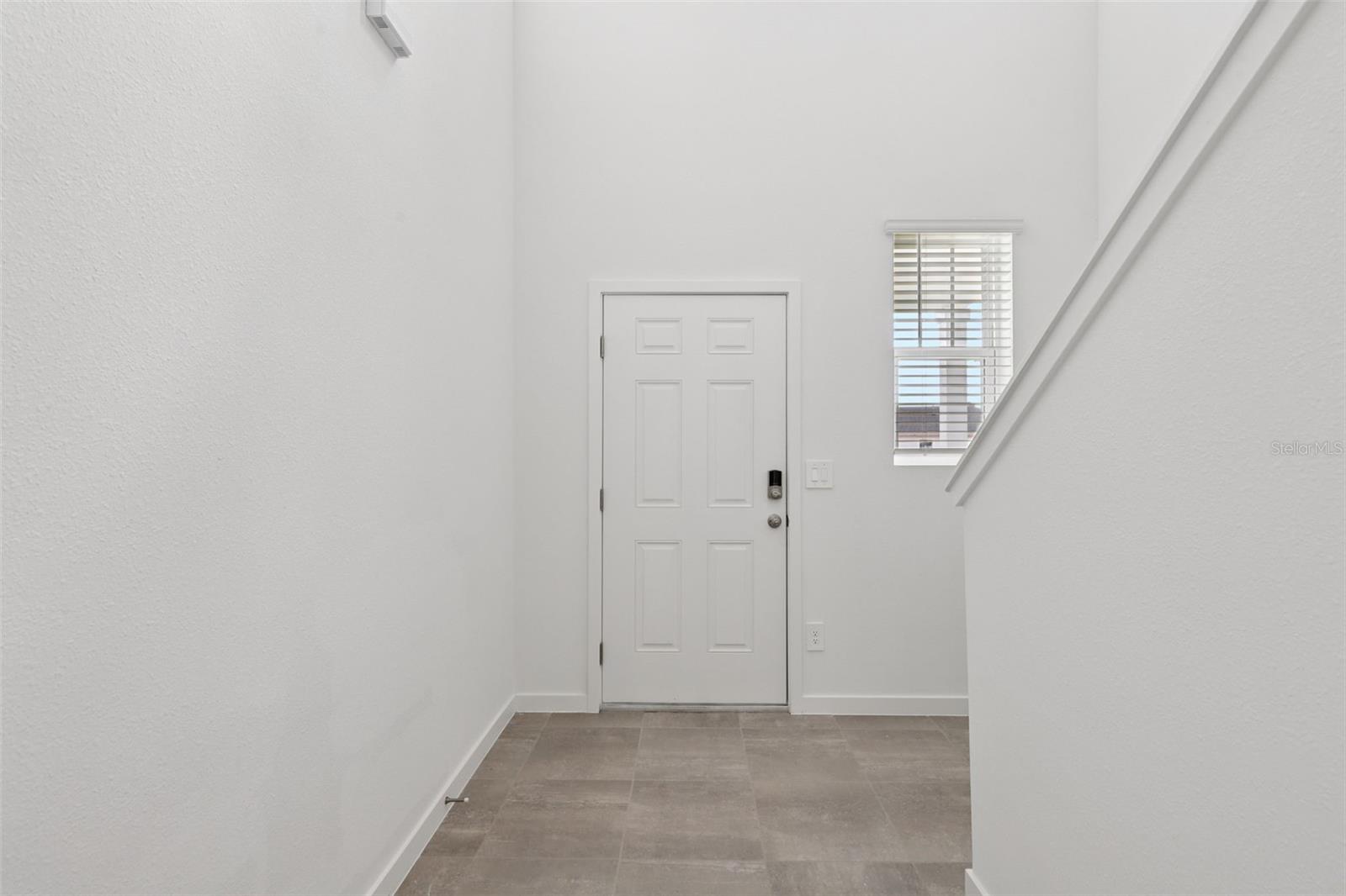 Image 14 of 45 For 38 Derbyshire Drive