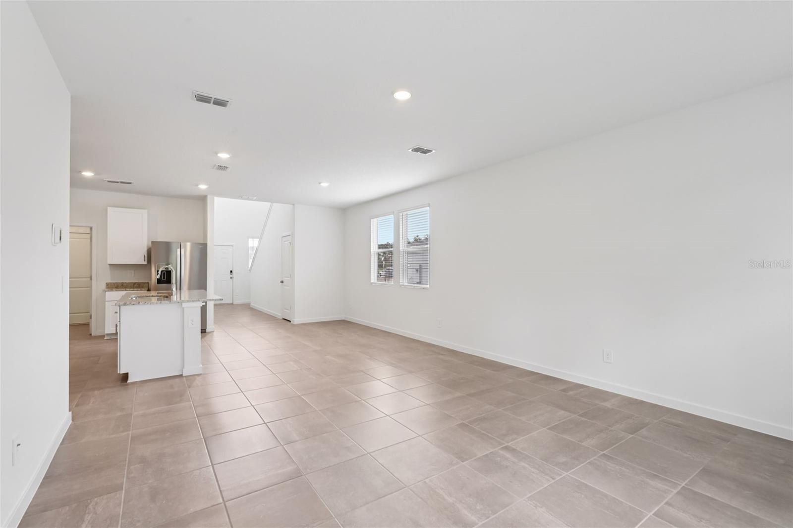 Image 19 of 45 For 38 Derbyshire Drive