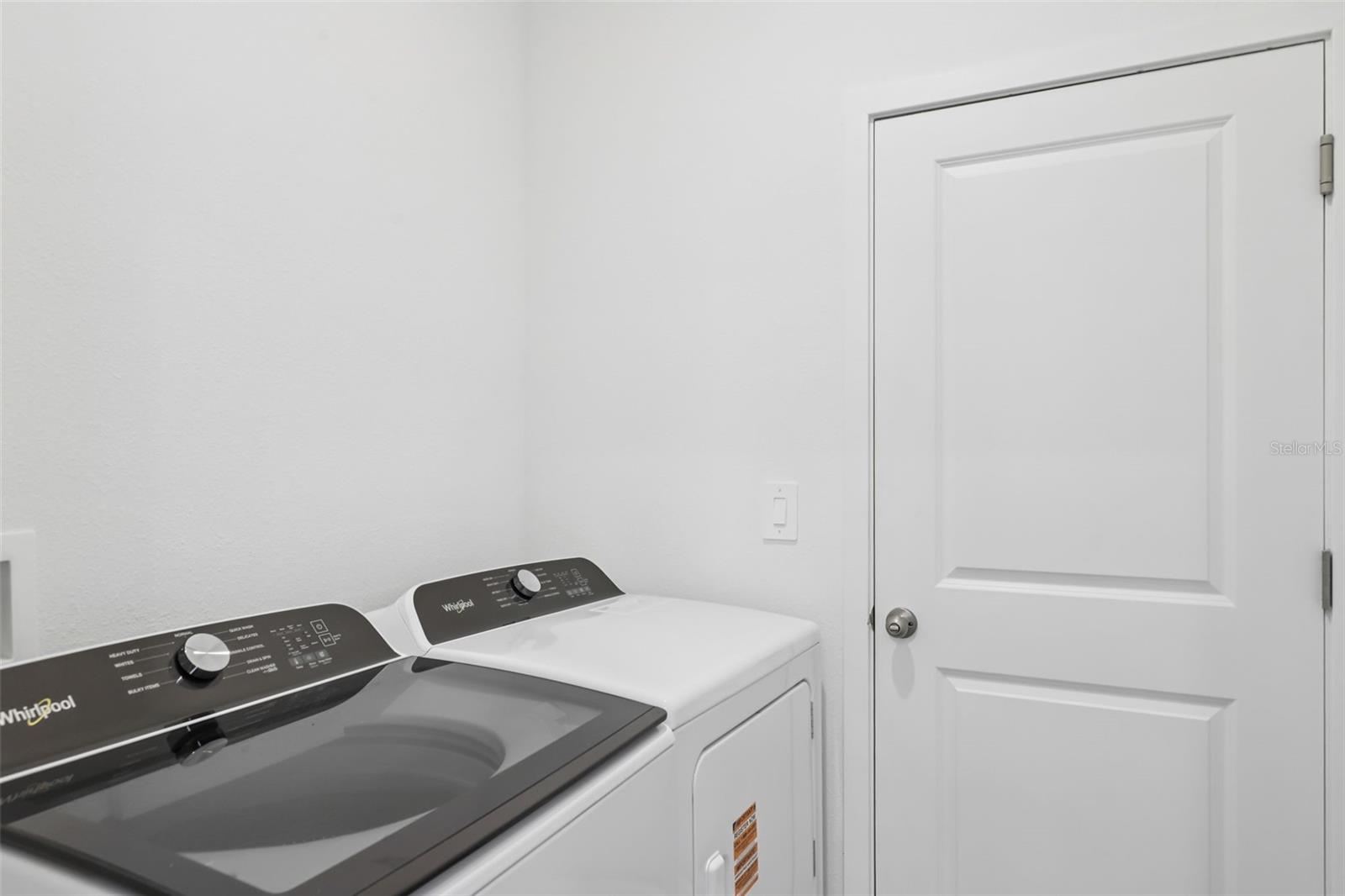 Image 23 of 45 For 38 Derbyshire Drive