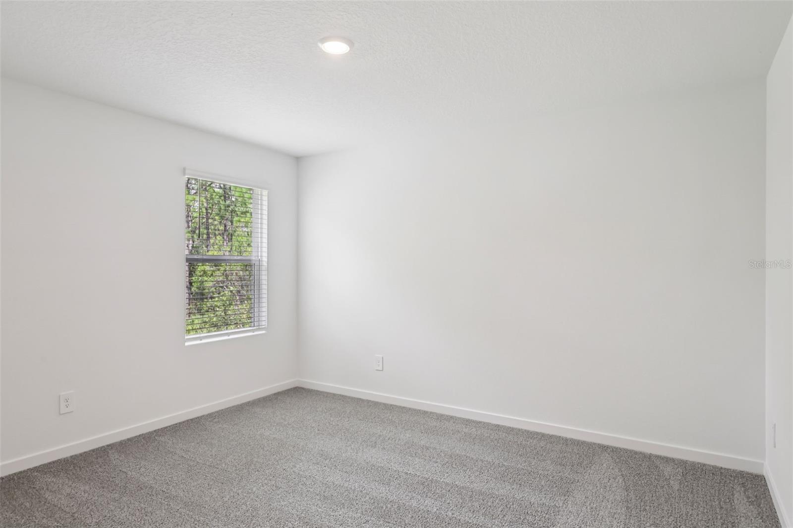 Image 36 of 45 For 38 Derbyshire Drive