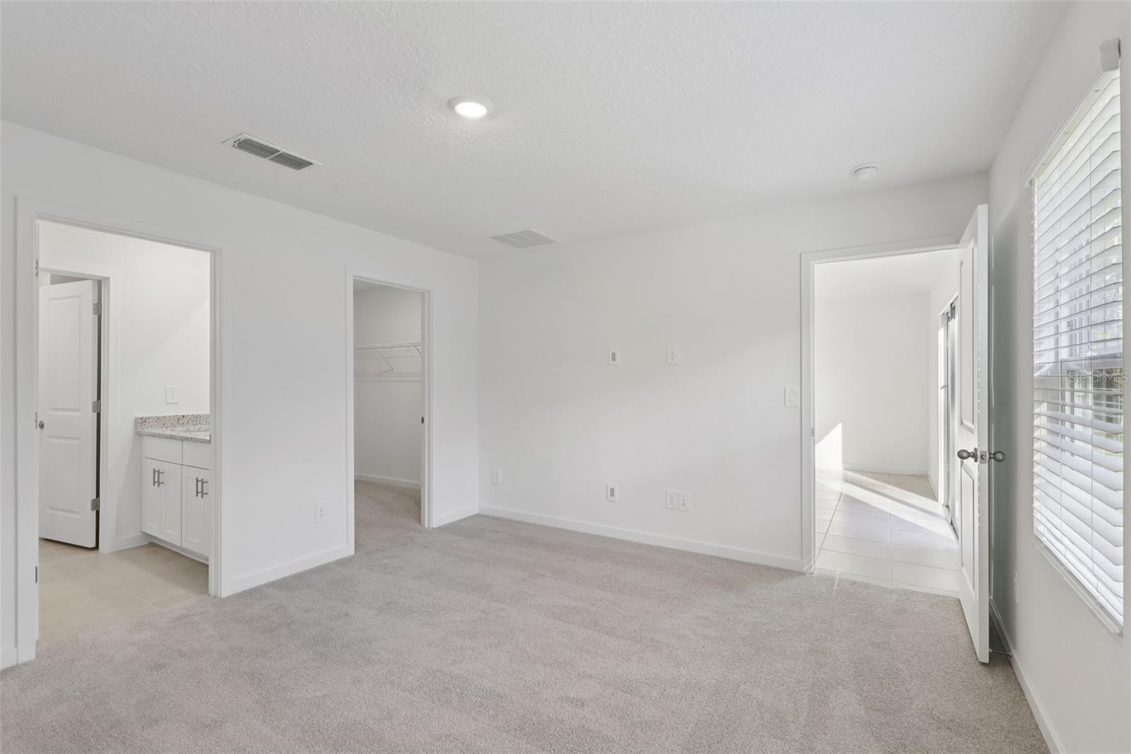 Image 16 of 28 For 23 Dilly Court