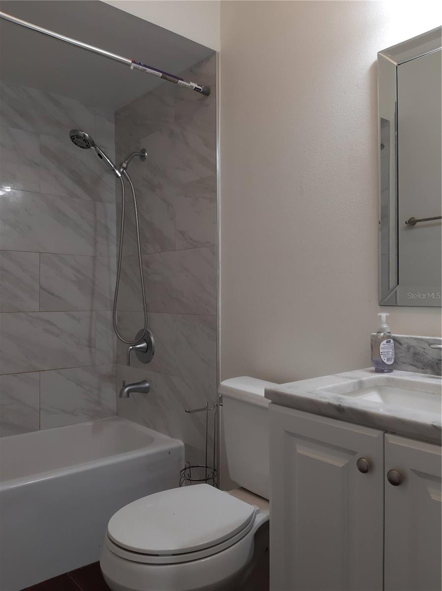 Image 12 of 28 For 824 Town Circle 101