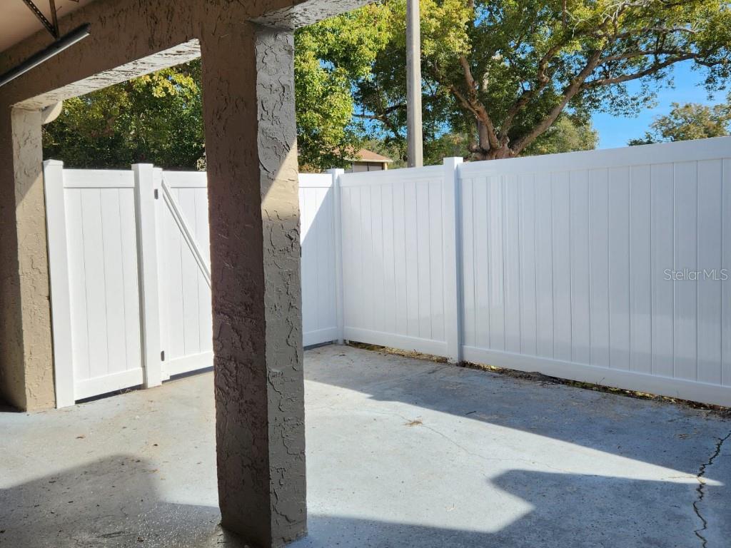 Image 19 of 28 For 824 Town Circle 101