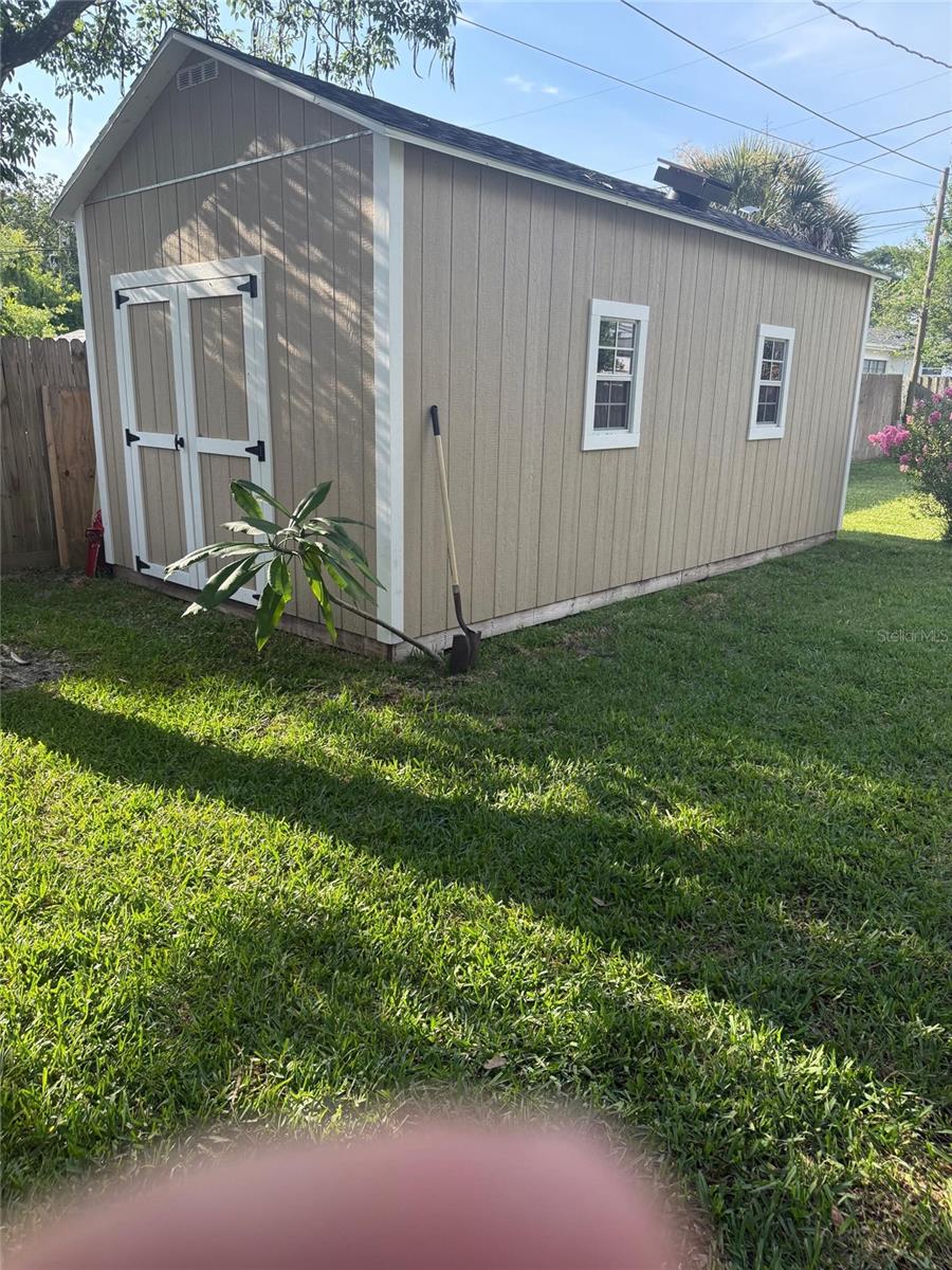Image 11 of 13 For 740 Naples Drive