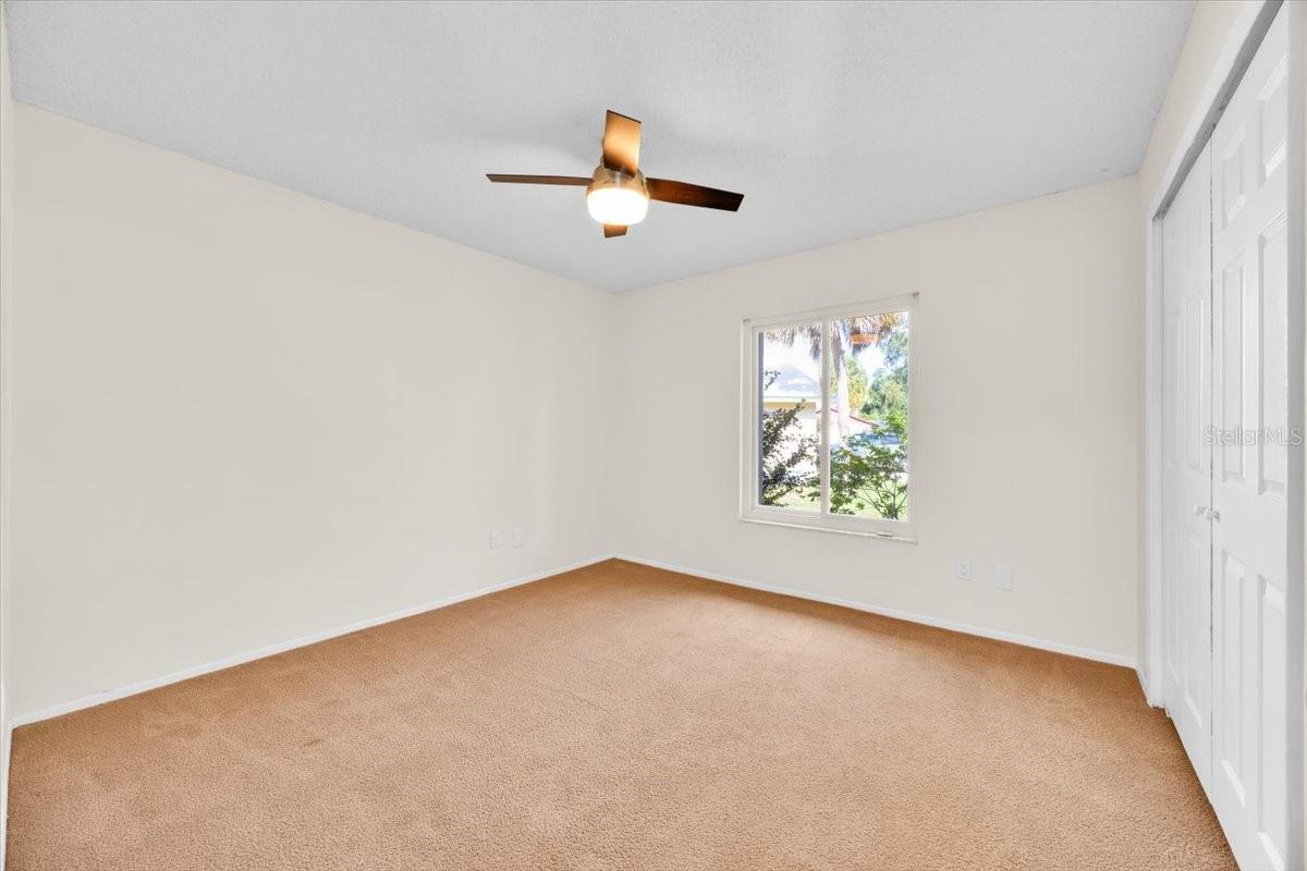 Image 17 of 40 For 910 Amy Ridge Court