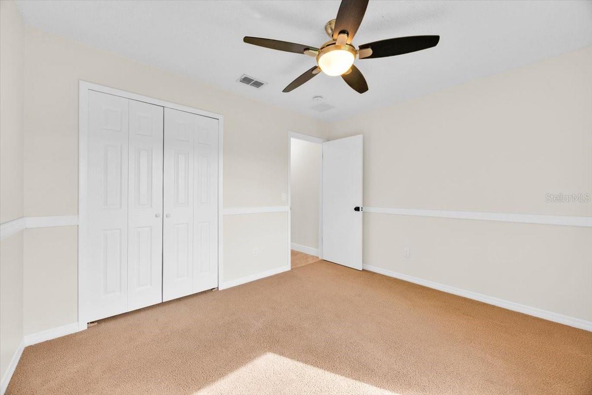 Image 21 of 40 For 910 Amy Ridge Court
