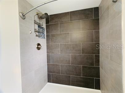 Image 7 of 10 For 52 Windtree Lane G201